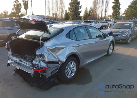 2025 Toyota Camry Le z USA, uszkodzony, nr VIN 4T1DAACK5SU205550